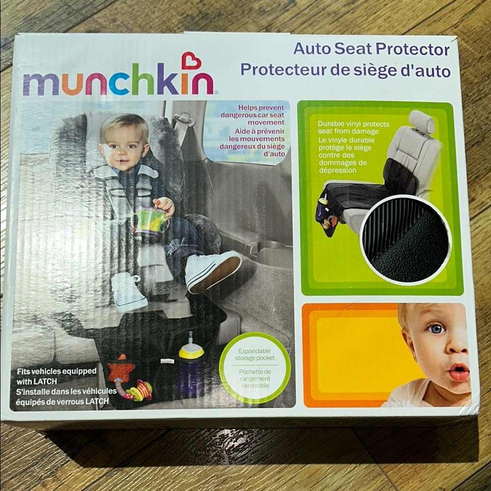 Munchkin Black Auto Seat Protector